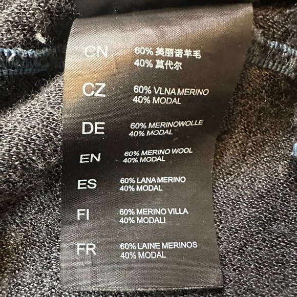 Kuhl Kaskade Zip Neck Base Layer Top Women's X-Small Nordic Print Black & Grey - Picture 7 of 7